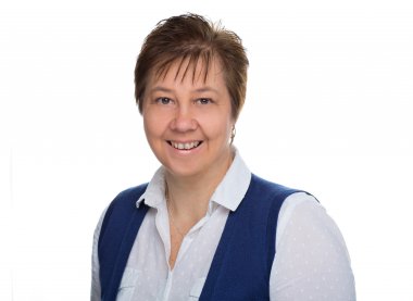 Sue Sykes, Mortgage Administrator Lonsdale Mortgages, St Albans